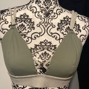 💜Pink Victoria secret bralette Size Medium